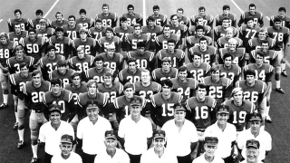 Illustration for article titled The 25 Douchiest Football Schools In America